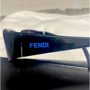 Beautiful authentic FENDI women’s sunglasses. Black and in great condition.